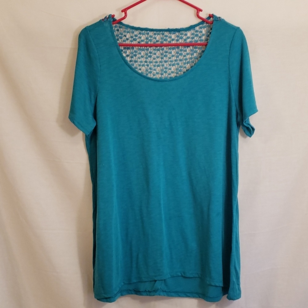 Teal top